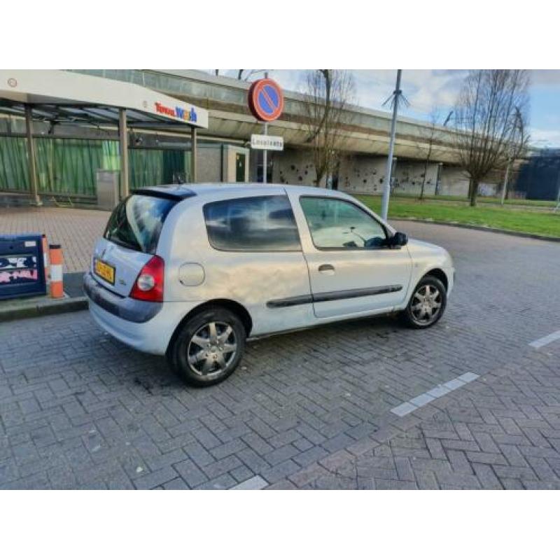 Tekoop renault clio 1.2