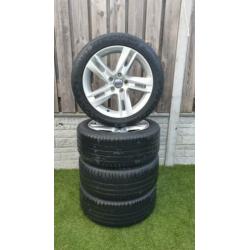 Orginele Volvo V60 Sadia 235/45/R17 velgen