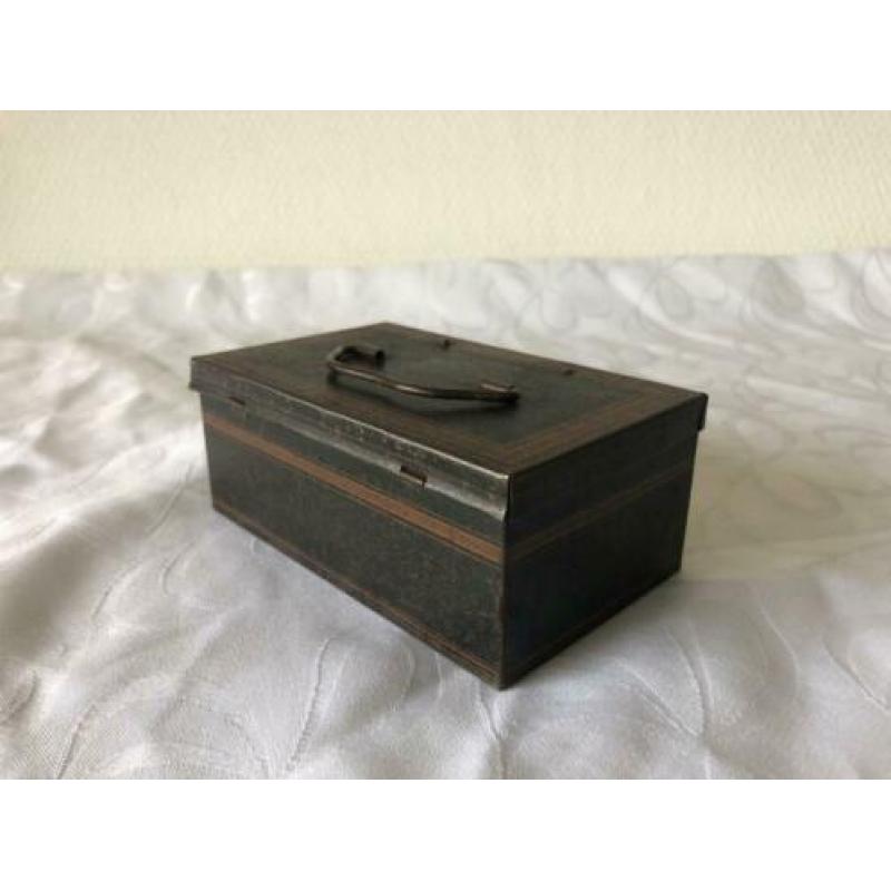 Vintage blikken geld trommel (cash box).