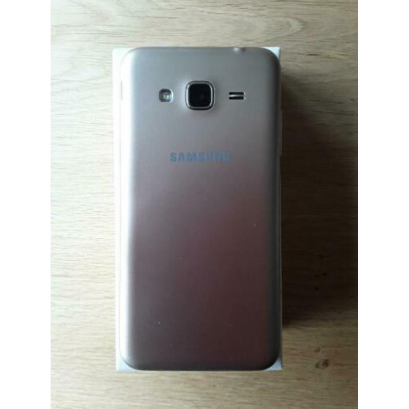 Samsung J3 2016