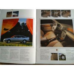 Rover 820 folder met vijf leafletts