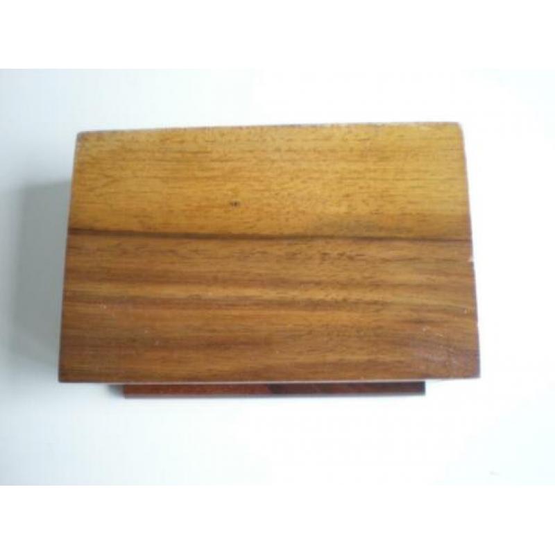 Houten doosje 12,5x9,5 cm hoogte 4 cm