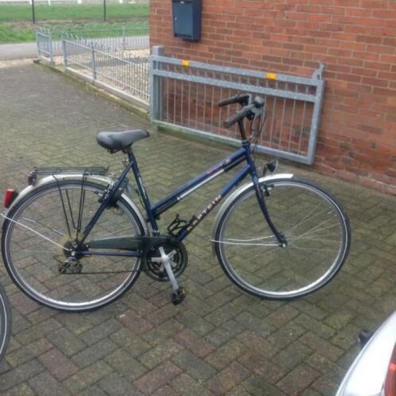 Een heren en dames fiets kaptein barracuda 28 inch