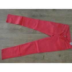 Rode Levi Modern Rise, Skinny broek maat 27-34