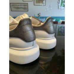 alexander mcqueen sneaker maat 40 wit