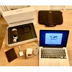 MacBook Pro 13 Retina - zeer goed + adapter + sleeve