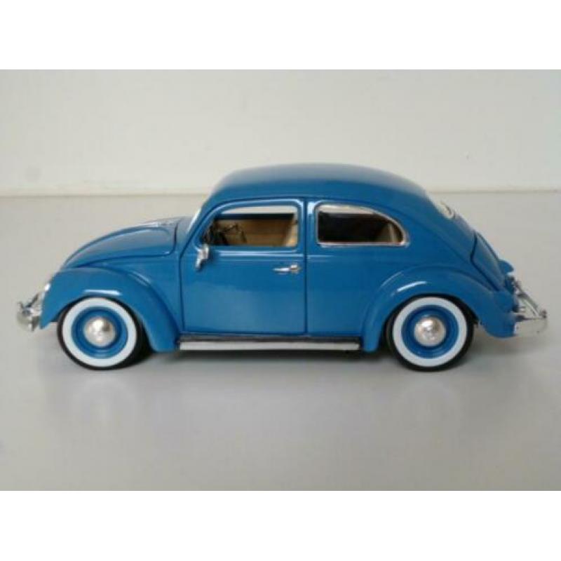 Nieuw in doos! Volkswagen Kever – modelauto Bburago 1:18