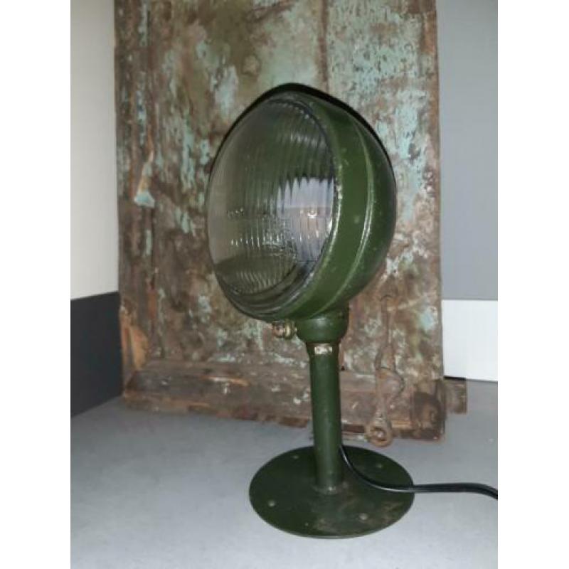 Groene industriële/vintage lamp (koplamp auto)