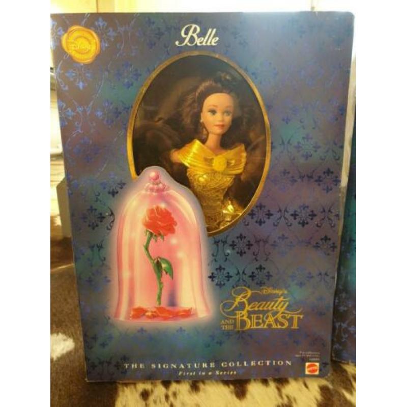 Belle en het beest barbie poppen signature collection