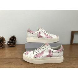 Roze kraanvogels sneakers