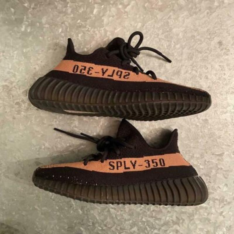 Yeezy boost 350 V2