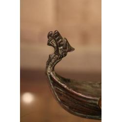 Antiek bronzen model Vikingschip