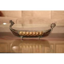 Antiek bronzen model Vikingschip