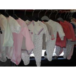 te koop verschillende babykleding maat 50